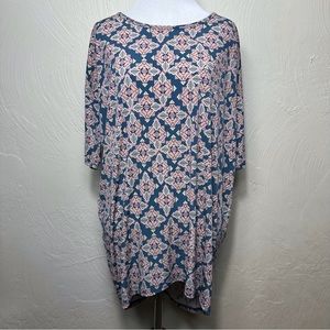 LuLaRoe Irma Printed Tunic Top XS!
